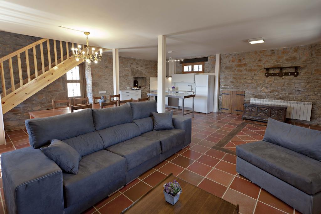 Masia Ca L'Anima Hotel La Baronia de Rialb Habitación foto